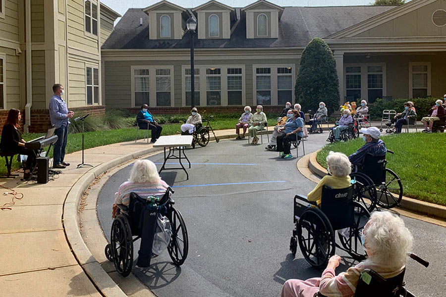 Some of our partner assisted living facilities provided space for us to host outdoor worship services—what a wonderful way to reconnect with our Senior Honor members in person!